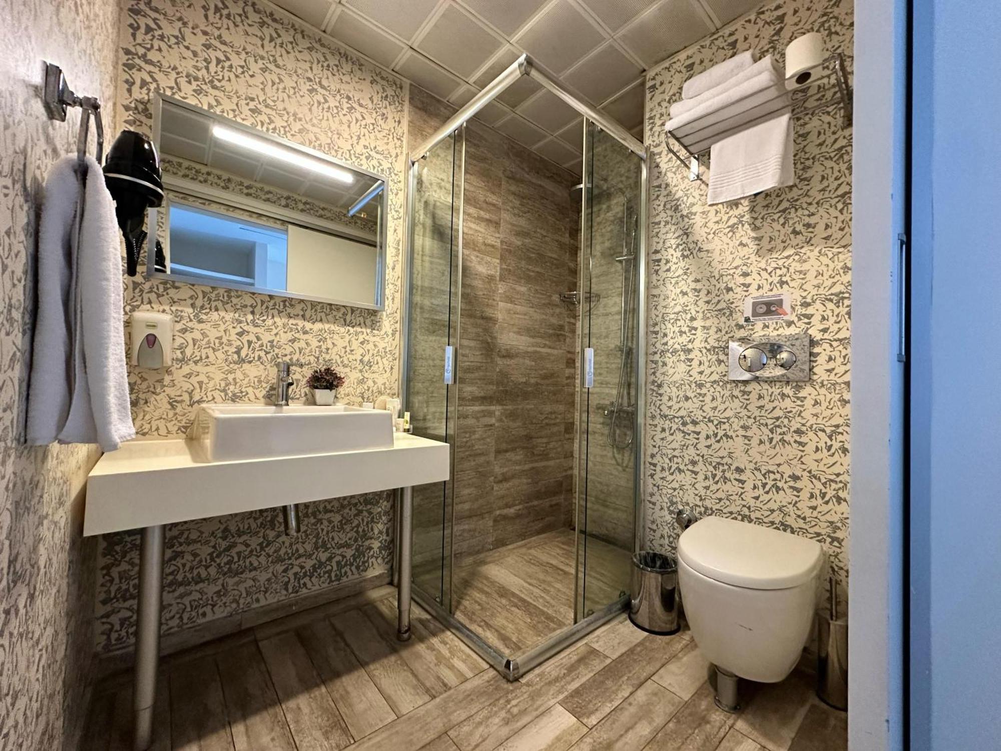 Tempo Hotel 4Levent Istanbul Eksteriør billede