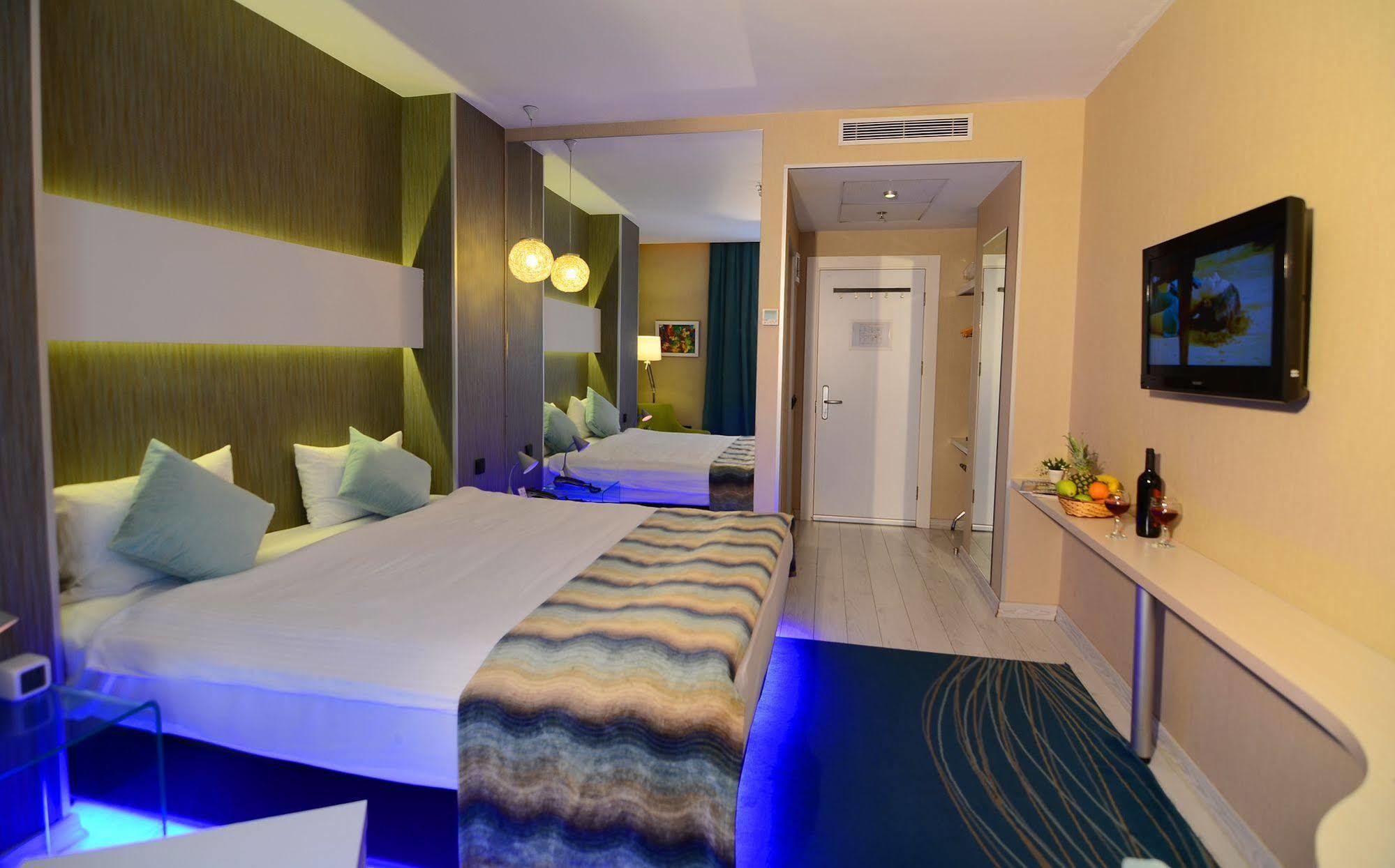 Tempo Hotel 4Levent Istanbul Eksteriør billede